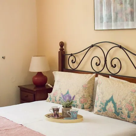 Elizabeth's Place Apartment